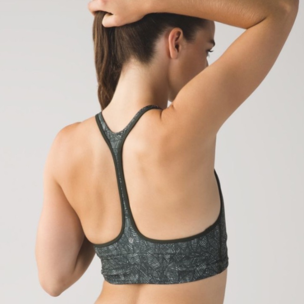Lululemon Cool to Street Bra
Jazzy White Gator Green / Gator Green Size 4 - Picture 3 of 17